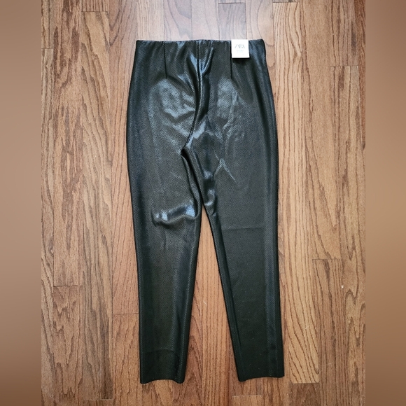 Zara Women’s Faux Leather Reptile Hi-Rise Black Size Large Legging NEW - Picture 3 of 6